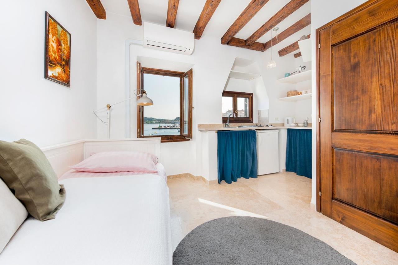 Revera Rooms Rovinj Exteriör bild