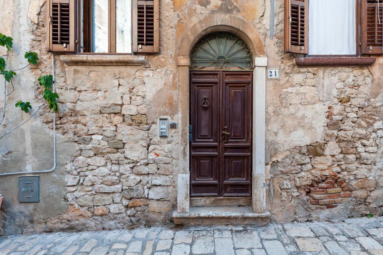 Revera Rooms Rovinj Exteriör bild